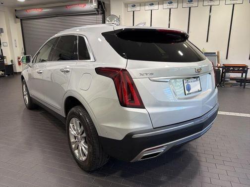 Radiant Silver Metallic 2020 Cadillac XT5 Premium Luxury