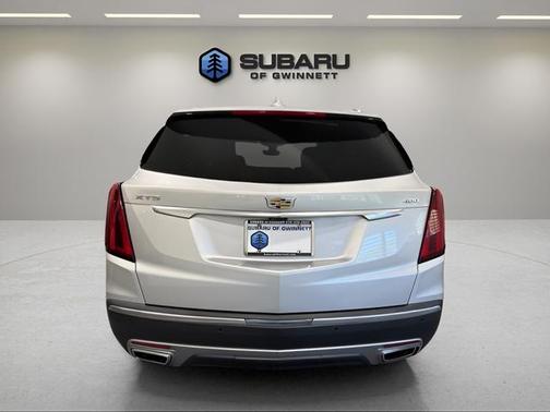 Radiant Silver Metallic 2020 Cadillac XT5 Premium Luxury