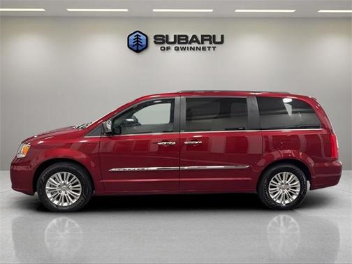 2013 Chrysler Town & Country Touring-L