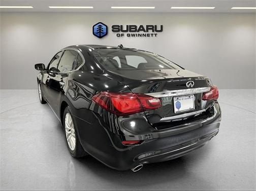 2015 INFINITI Q70L 3.7