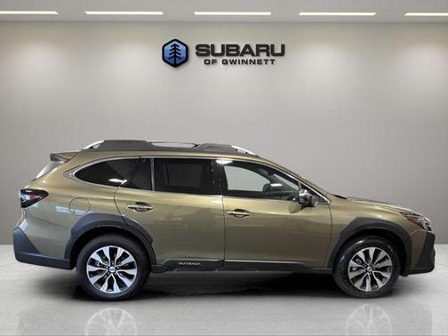 2025 Subaru Outback Touring XT