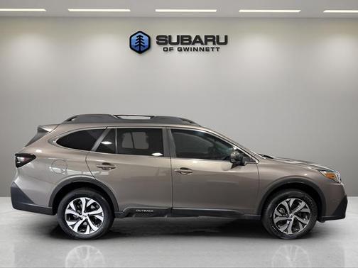 Brilliant Bronze Metallic 2022 Subaru Outback Limited