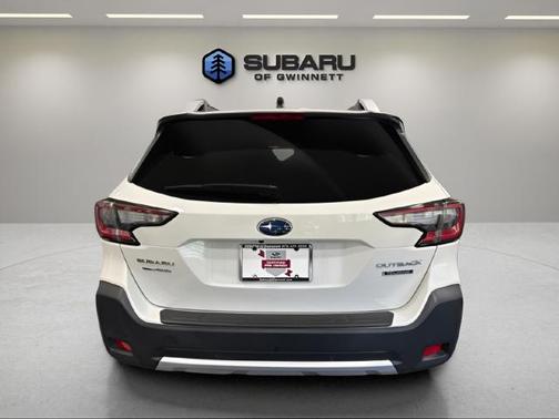 Crystal White Pearl 2025 Subaru Outback Touring