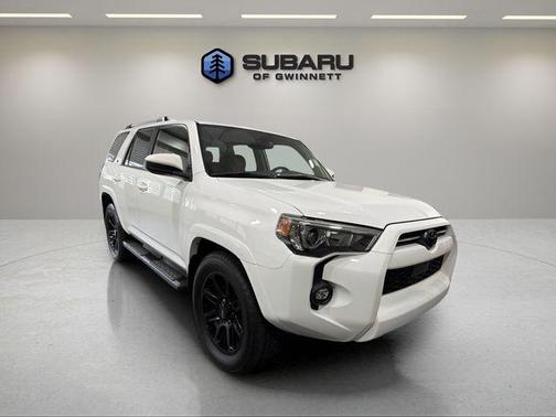 Ice 2023 Toyota 4Runner SR5