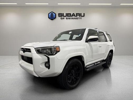 Ice 2023 Toyota 4Runner SR5