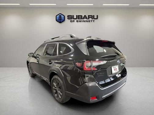 Crystal Black Silica 2025 Subaru Outback Onyx Edition
