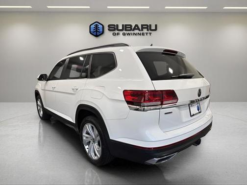 Pure White 2022 Volkswagen Atlas 3.6L SE w/Technology