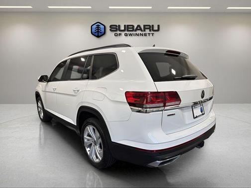Pure White 2022 Volkswagen Atlas 3.6L SE w/Technology