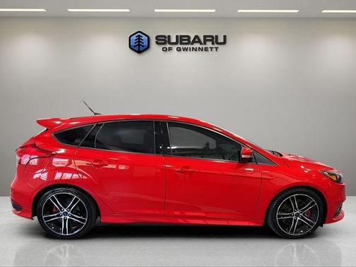Race Red 2015 Ford Focus ST Base