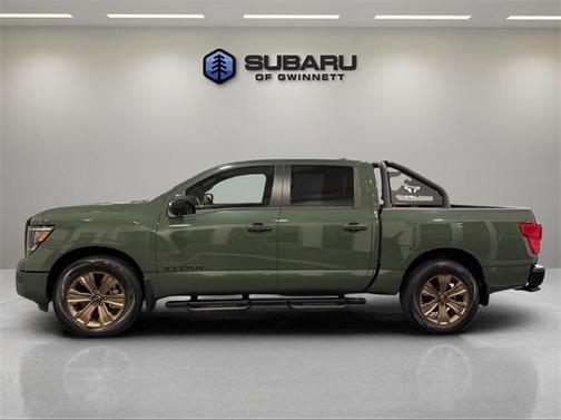 2024 Nissan Titan SV