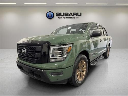 2024 Nissan Titan SV