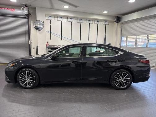2024 Lexus ES 350 350