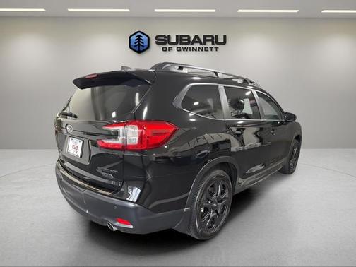 Crystal Black Silica 2025 Subaru Ascent Onyx Edition Touring