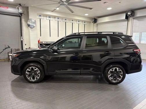 Crystal Black Silica 2026 Subaru Forester Premium