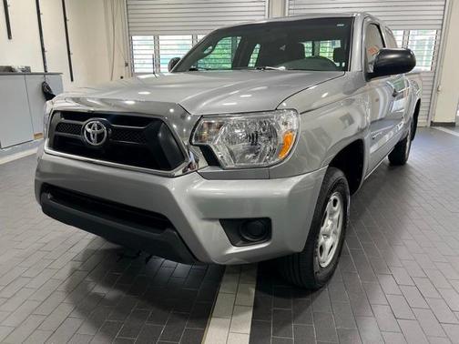 2015 Toyota Tacoma Base (M5)