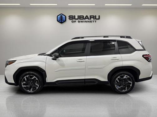 Crystal White Pearl 2025 Subaru Forester Limited