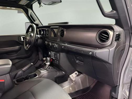 Sting Gray Clearcoat 2020 Jeep Wrangler Unlimited Sport