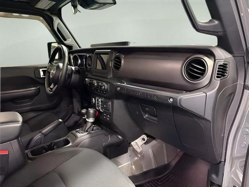 Sting Gray Clearcoat 2020 Jeep Wrangler Unlimited Sport