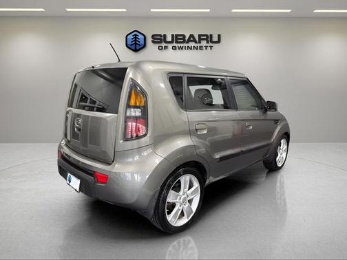 Titanium 2010 Kia Soul !
