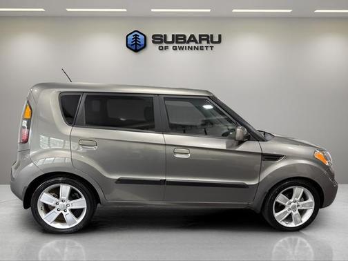 Titanium 2010 Kia Soul !
