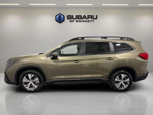 Autumn Green Metallic 2025 Subaru Ascent Premium
