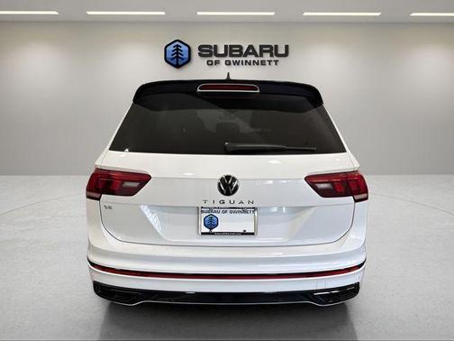 Opal White Pearl Effect 2024 Volkswagen Tiguan 2.0T SE R-Line Black