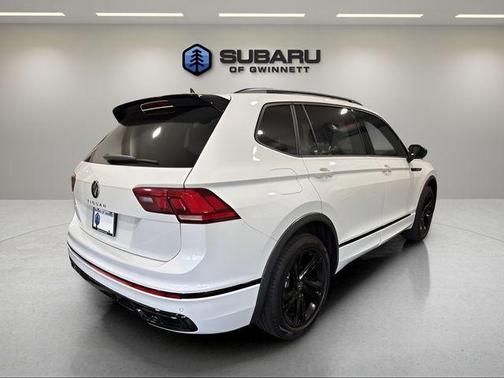 Opal White Pearl Effect 2024 Volkswagen Tiguan 2.0T SE R-Line Black