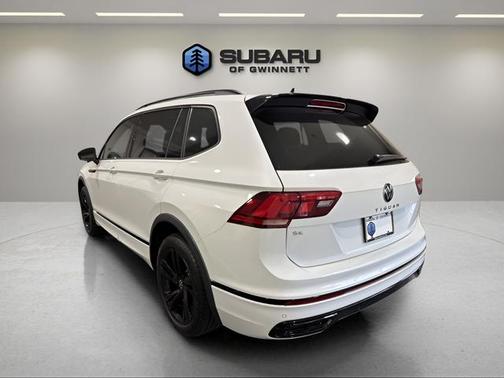 Opal White Pearl Effect 2024 Volkswagen Tiguan 2.0T SE R-Line Black