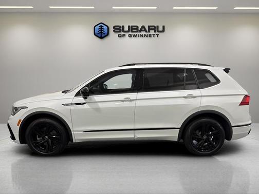 Opal White Pearl Effect 2024 Volkswagen Tiguan 2.0T SE R-Line Black