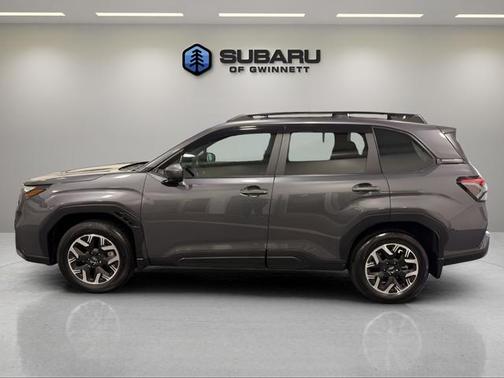 Magnetite Gray Metallic 2026 Subaru Forester Premium