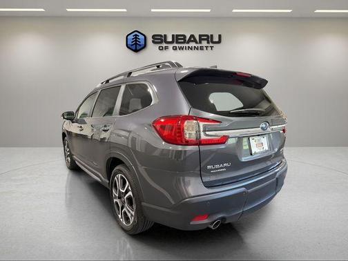Magnetite Gray Metallic 2025 Subaru Ascent Limited