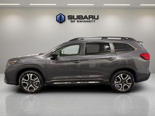 Magnetite Gray Metallic 2025 Subaru Ascent Limited