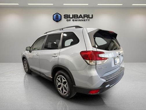 Ice Silver Metallic 2021 Subaru Forester Premium