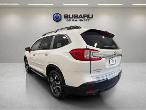 Crystal White Pearl 2025 Subaru Ascent Touring