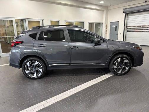 Magnetite Gray Metallic 2025 Subaru Crosstrek Limited