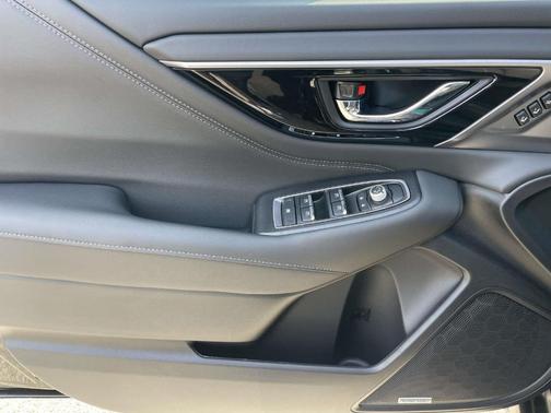 2025 Subaru Outback Limited XT