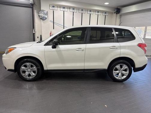 2014 Subaru Forester 2.5i