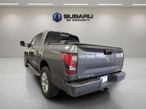 2020 Nissan Titan SL