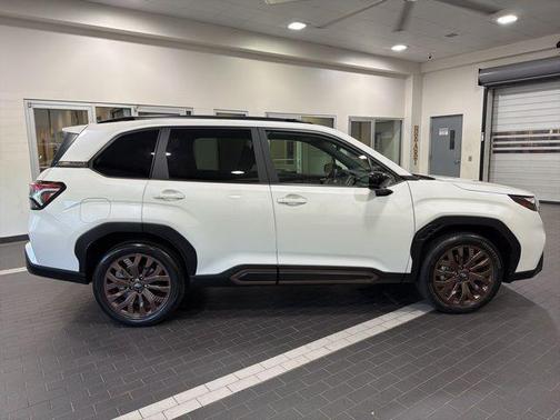 Crystal White Pearl 2025 Subaru Forester Sport