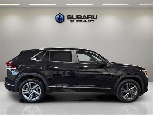 2024 Volkswagen Atlas Cross Sport 2.0T SEL R-Line