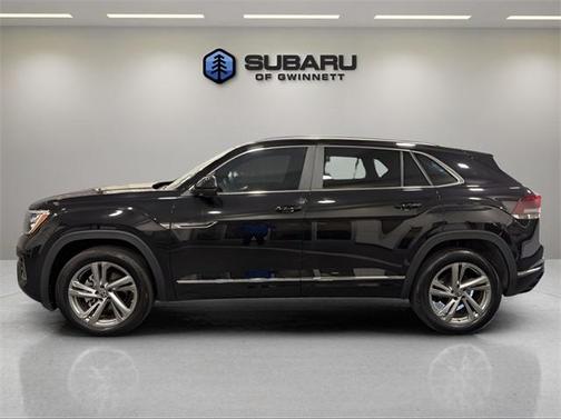 2024 Volkswagen Atlas Cross Sport 2.0T SEL R-Line