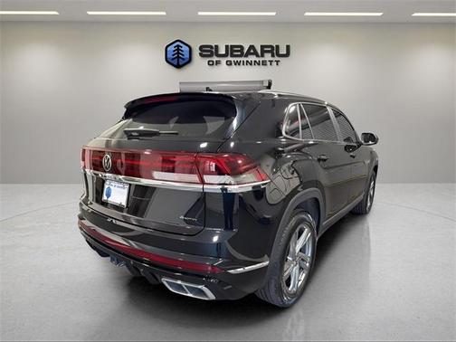 2024 Volkswagen Atlas Cross Sport 2.0T SEL R-Line