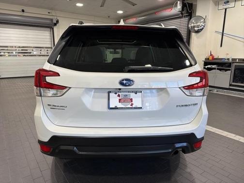 2023 Subaru Forester 2.5i Premium