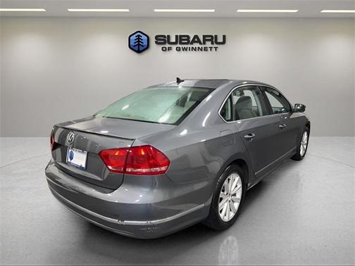 2013 Volkswagen Passat 2.5 SEL Premium
