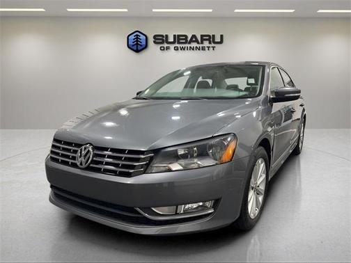 2013 Volkswagen Passat 2.5 SEL Premium
