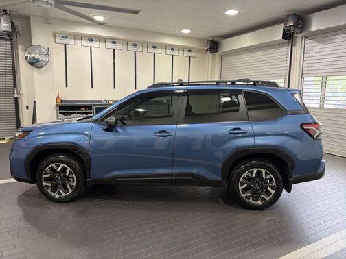 Horizon Blue Pearl 2025 Subaru Forester Premium