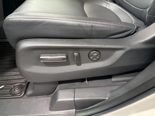 Platinum White Pearl 2023 Honda Odyssey Touring