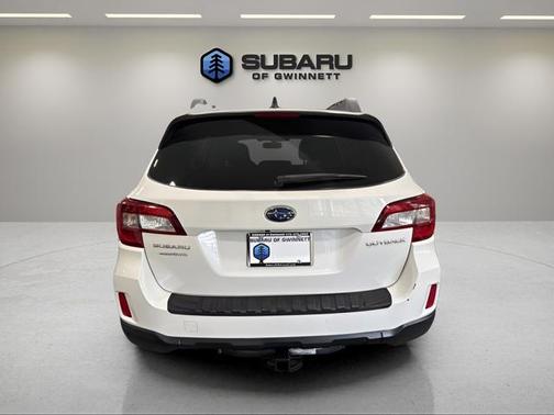 Crystal White Pearl 2016 Subaru Outback 2.5i Limited