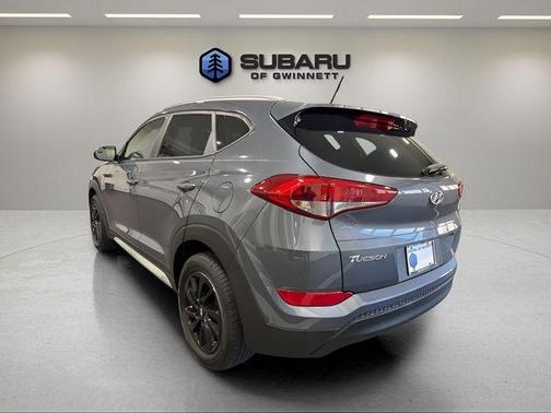 2017 Hyundai TUCSON SE