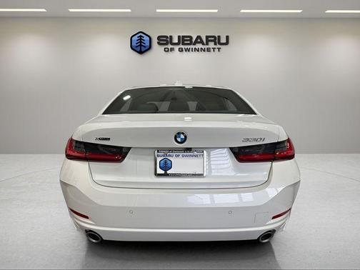 2025 BMW 330 i xDrive